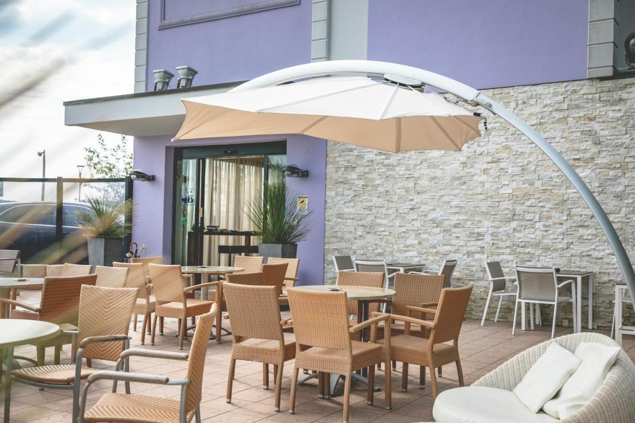 Hotel Baya - In Centro, Sul Mare 米兰马瑞提那 外观 照片