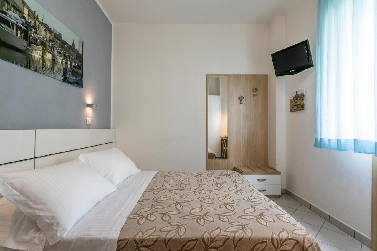 Hotel Baya - In Centro, Sul Mare 米兰马瑞提那 外观 照片