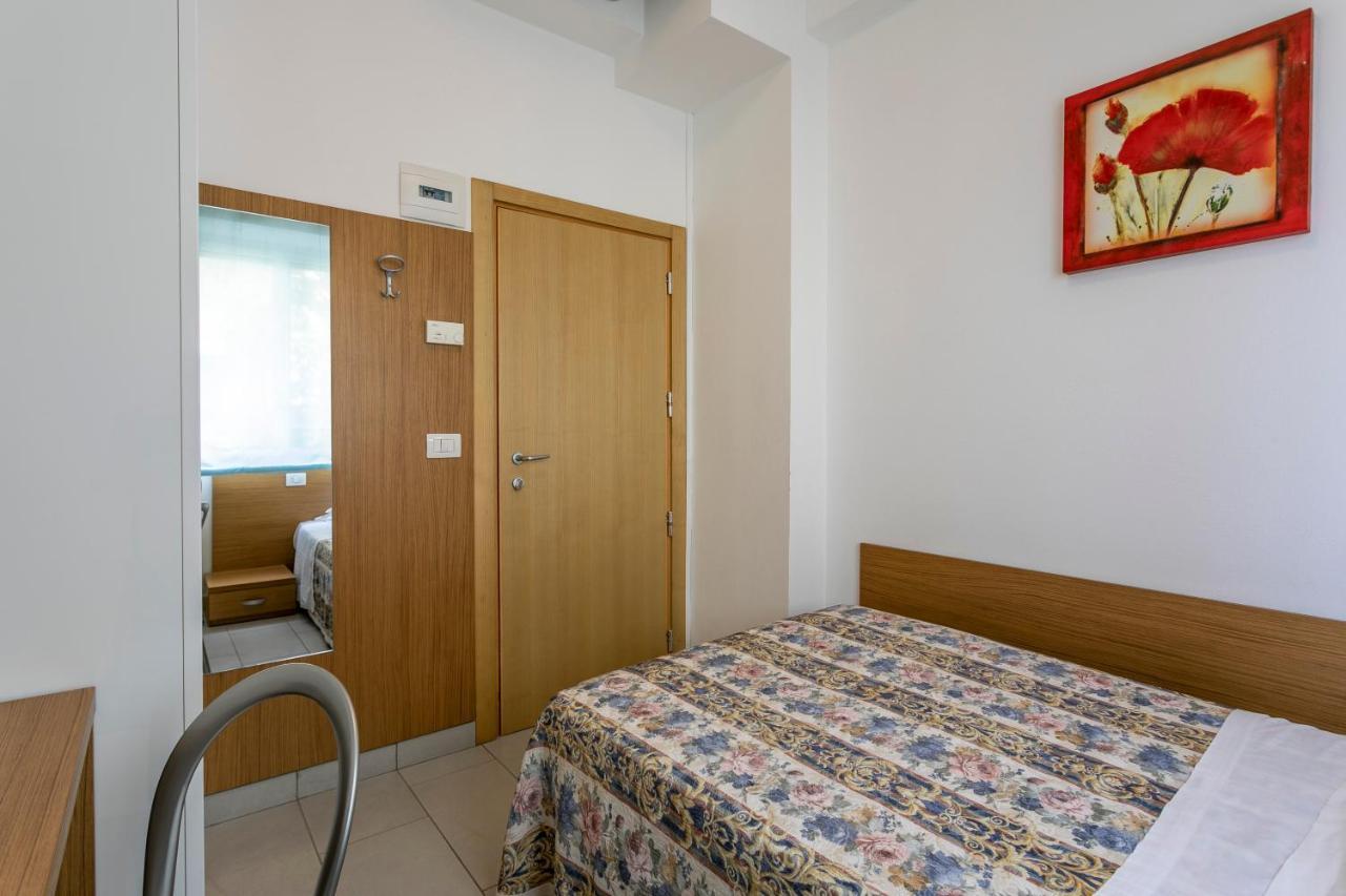 Hotel Baya - In Centro, Sul Mare 米兰马瑞提那 外观 照片